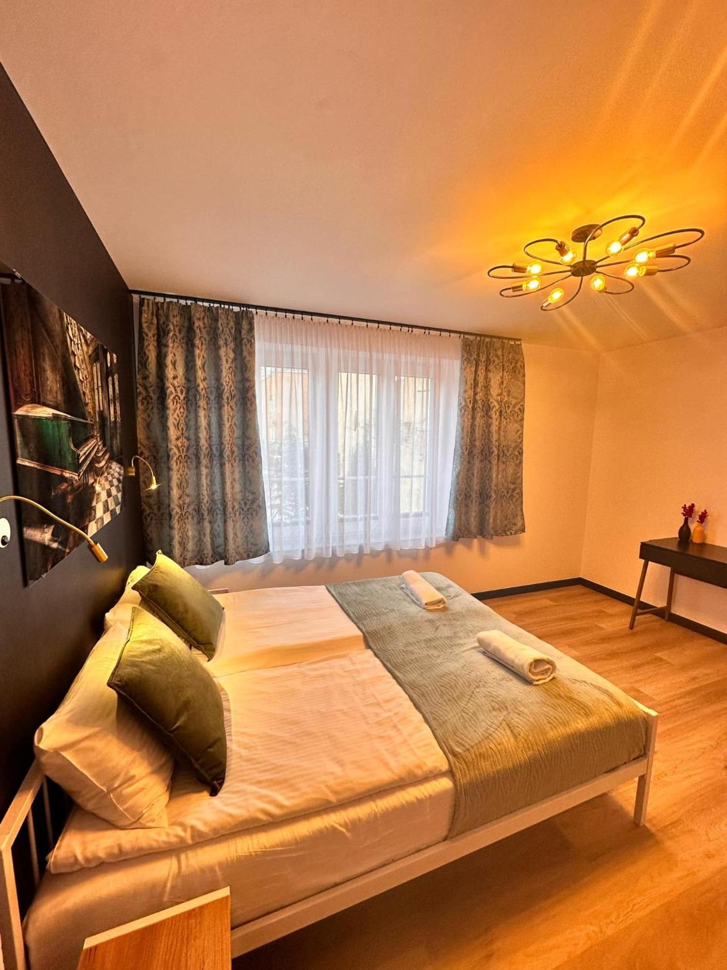 Apartament W Rynku - Duszniki- Zdroj Apartment Duszniki Zdroj Luaran gambar